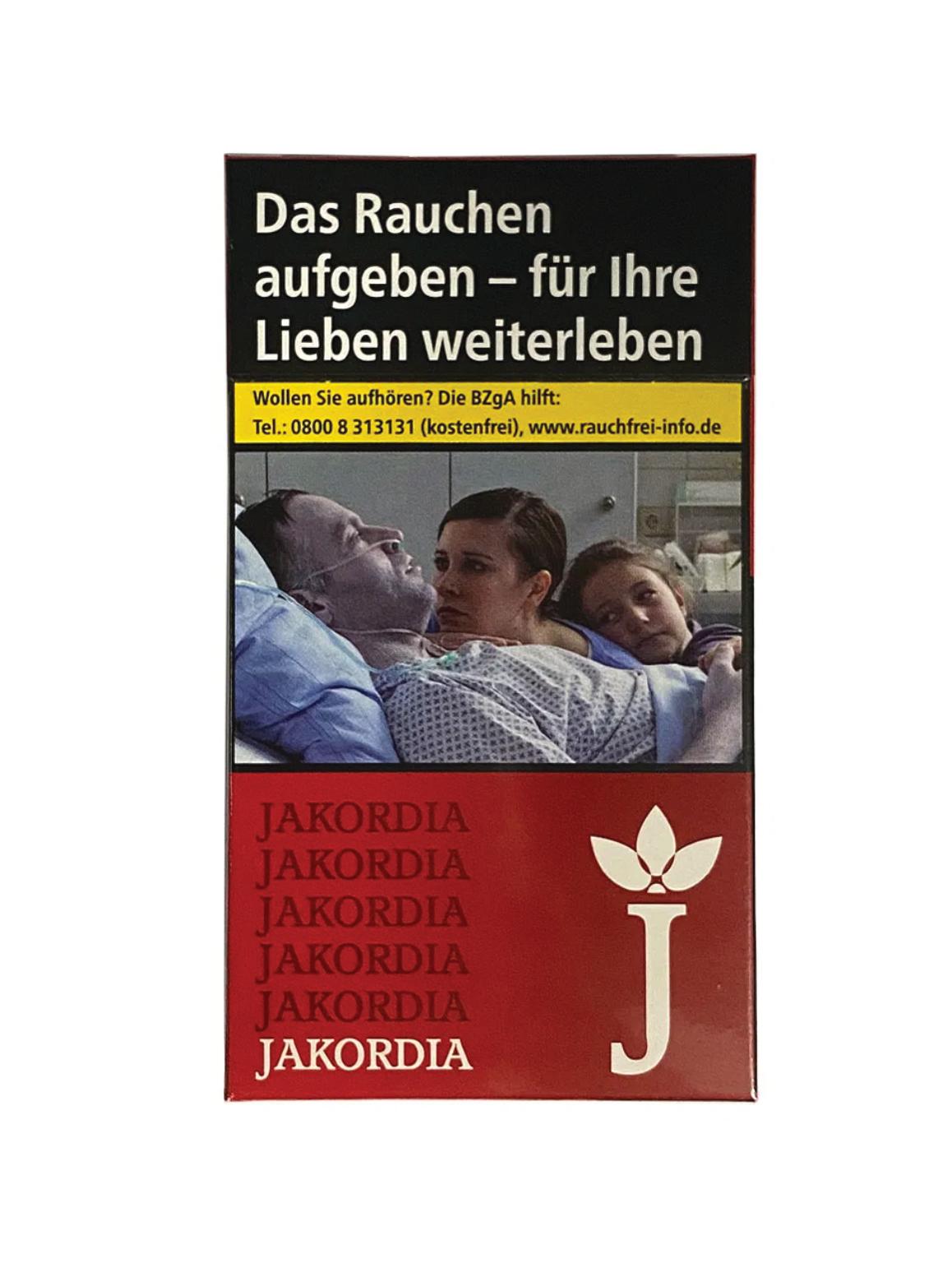 Rote und schwarze Packung Jakordia Red Long Zigaretten mit American Blend Tabakmischung, 20 Stück pro Packung.