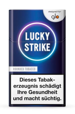 Dunkelblaue Lucky Strike for glo Tabaksticks-Packung mit 20 Stück, inklusive gesetzlichem Warnhinweis und dem Logo für glo-Kompatibilität.