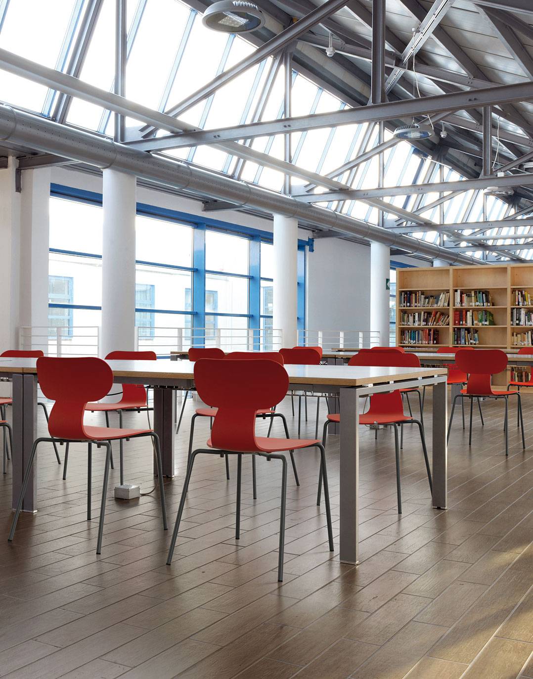 Chaises de collectivité pour votre restaurant ou hôtel