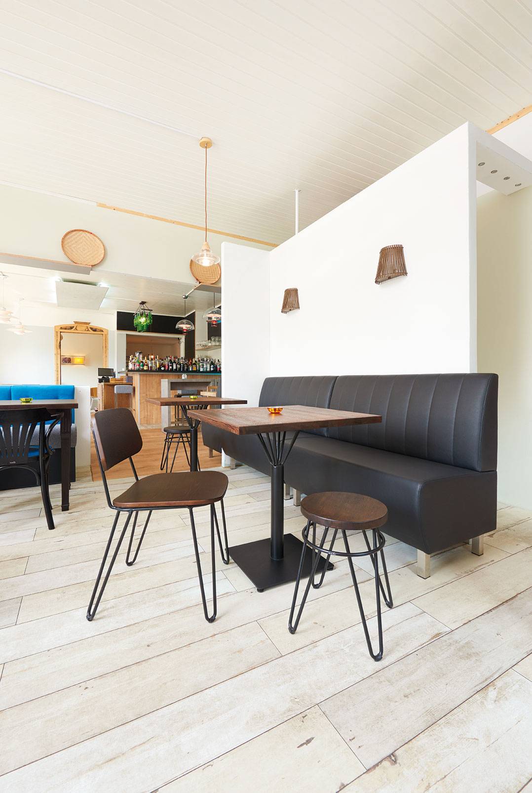 Indoor Bistrotische für Ihre Gastronomie und Hotellerie