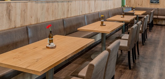 GO IN Referenz - Gastro Cafe Stühle und Tische