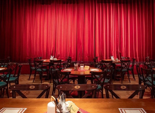 GO IN Referenz Comedy Hall