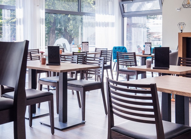 GO IN references Restaurant Mattis