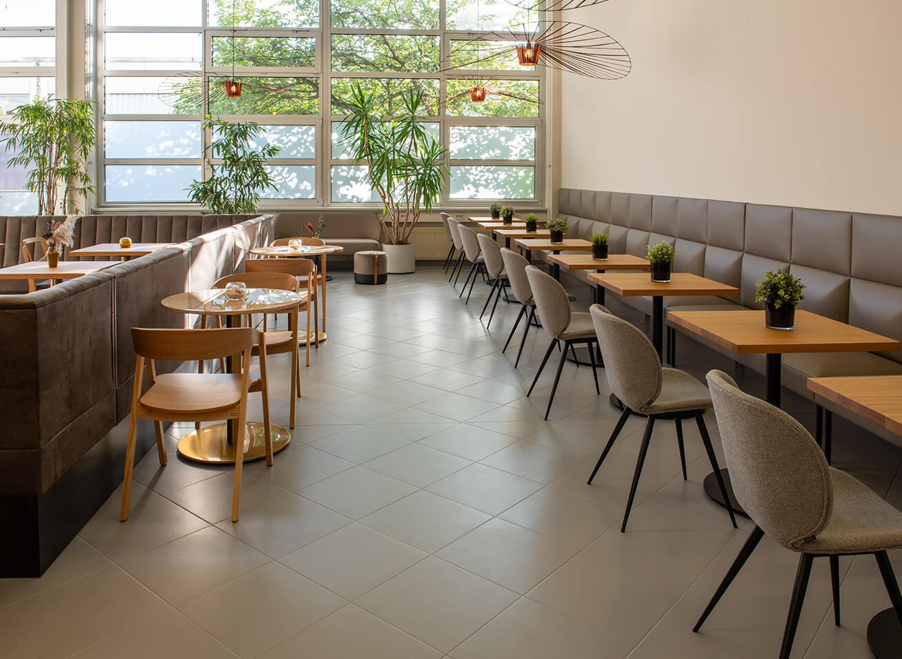 GO IN Referenz GO IN Café