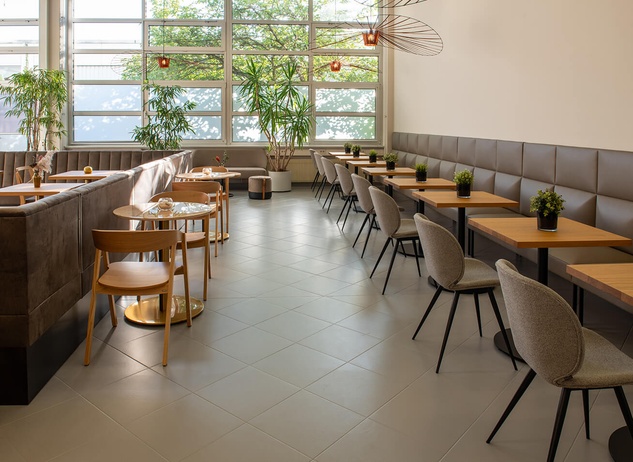 GO IN Referenz GO IN Café