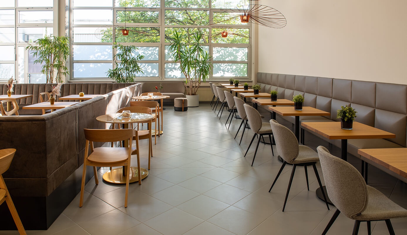 Tschüß Kantine, hallo GO IN Café: Neue Wohlfühloase für Mitarbeitende und lebendiger Showroom für Kunden