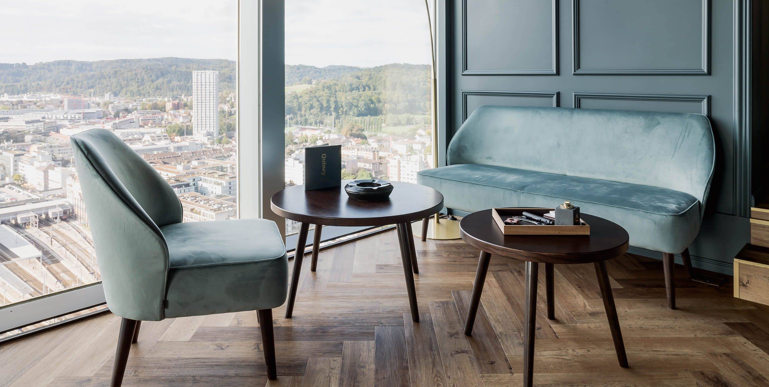 Referenz Restaurantmöbel GO IN Quincy Rooftop Bar