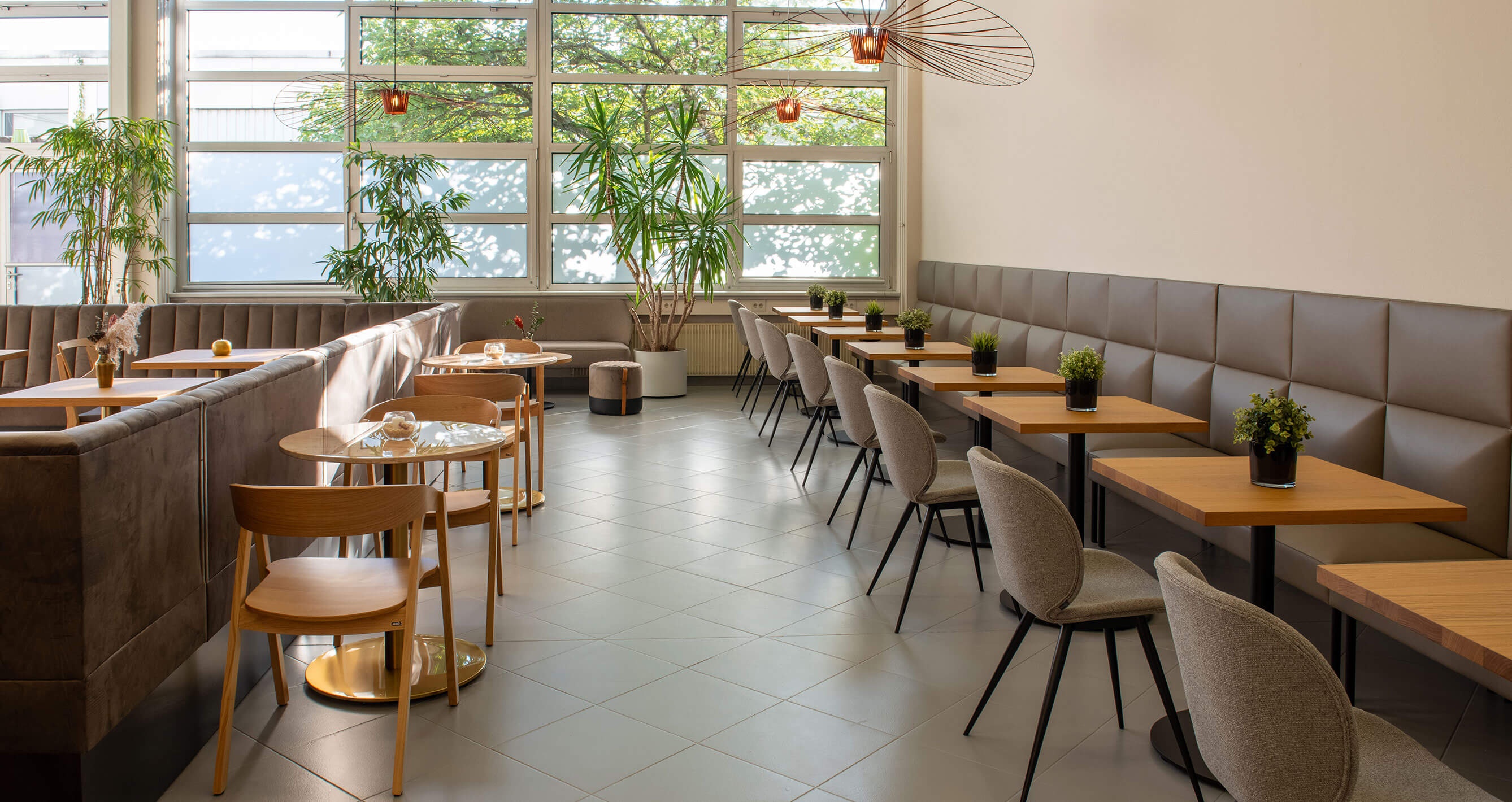 GO IN Referenz GO IN Café