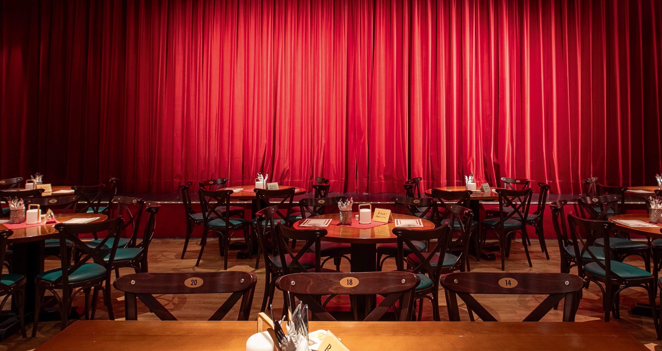 GO IN Referenz Comedy Hall