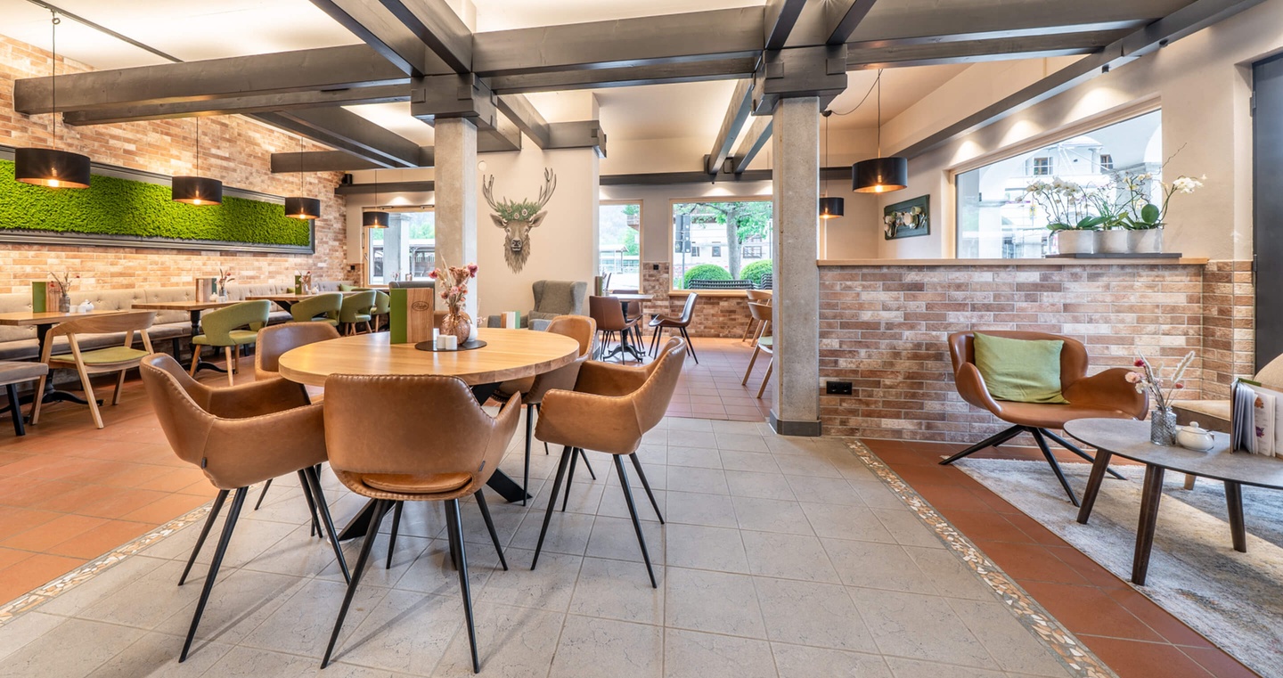 GO IN Referenz Café Raphelt´s