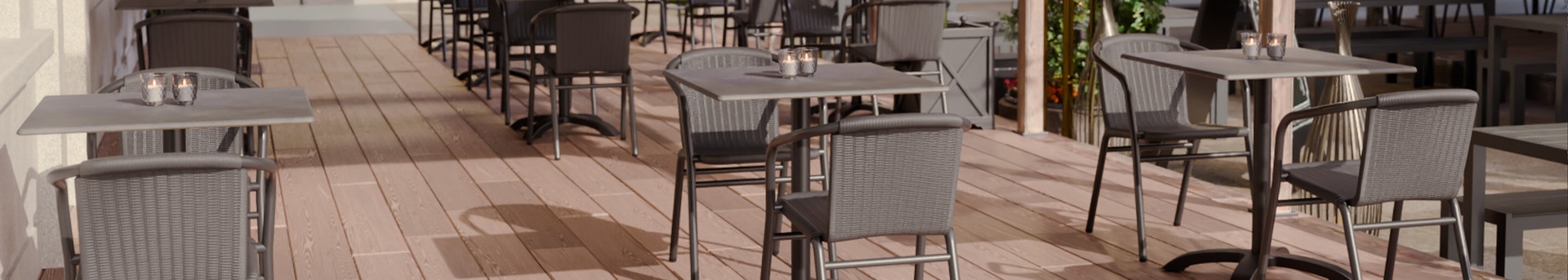 Chaises empilables d'extérieur pour la restauration et l'hôtellerie