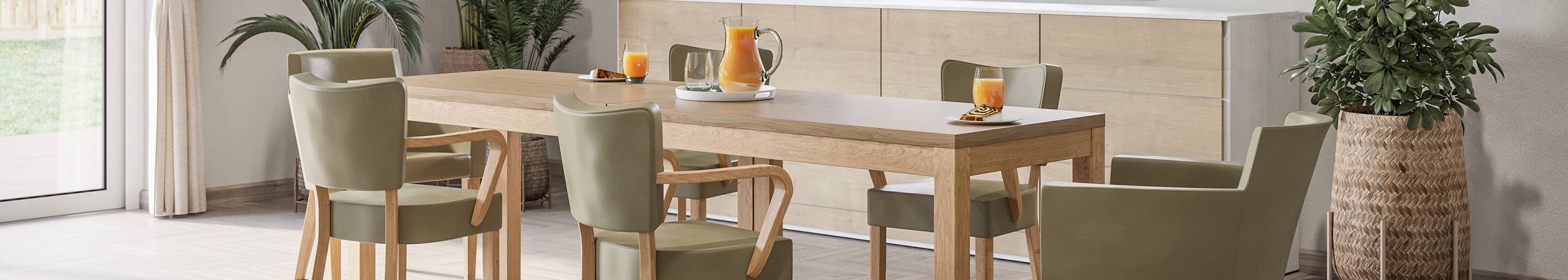 Indoor Holztische für Gastronomie oder Hotellerie