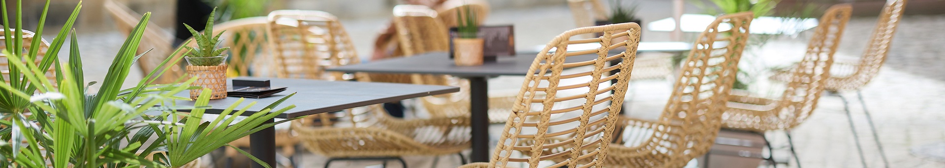 Wetterfeste Tischplatten für Ihre Gastronomie, Hotellerie oder Biergarten