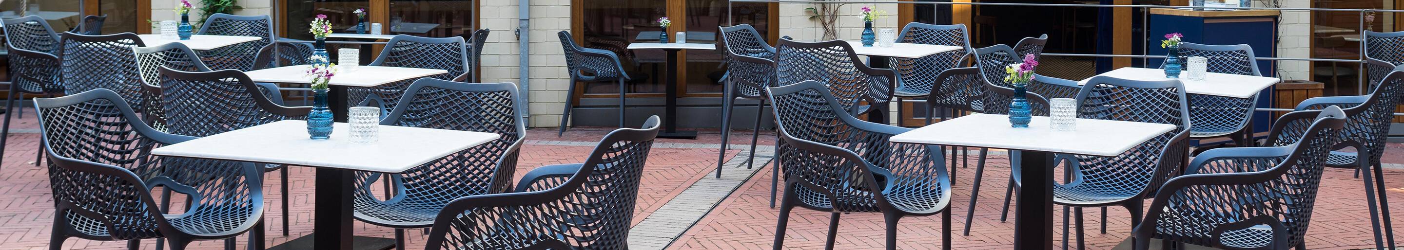 Tables d'extérieur pour votre restaurant ou hôtel
