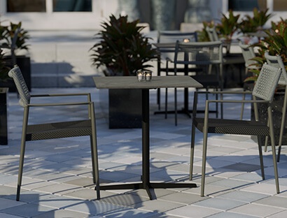 Statement in Anthrazit