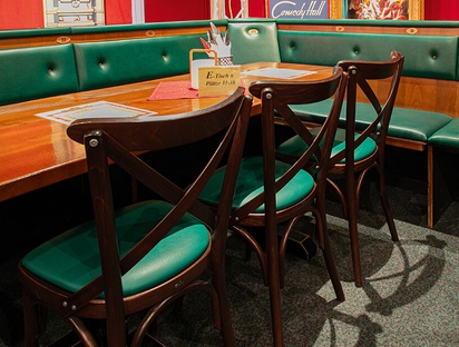 Referenz Comedy Hall