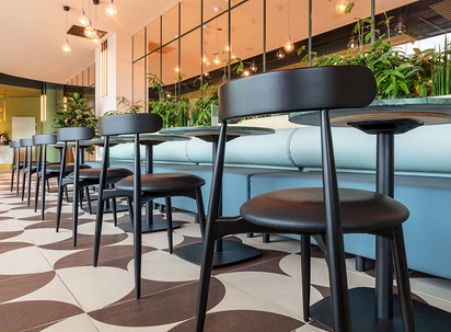 GO IN Referenz HANS-Y | ALL-IN Lifestyle Living | Indoor-Lounge