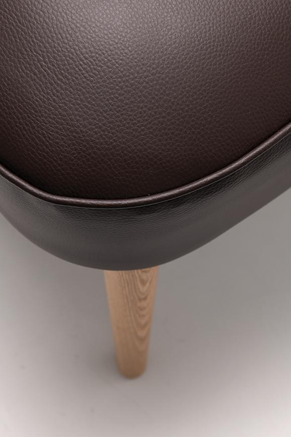 Abbildung Sessel Carin Detailansicht