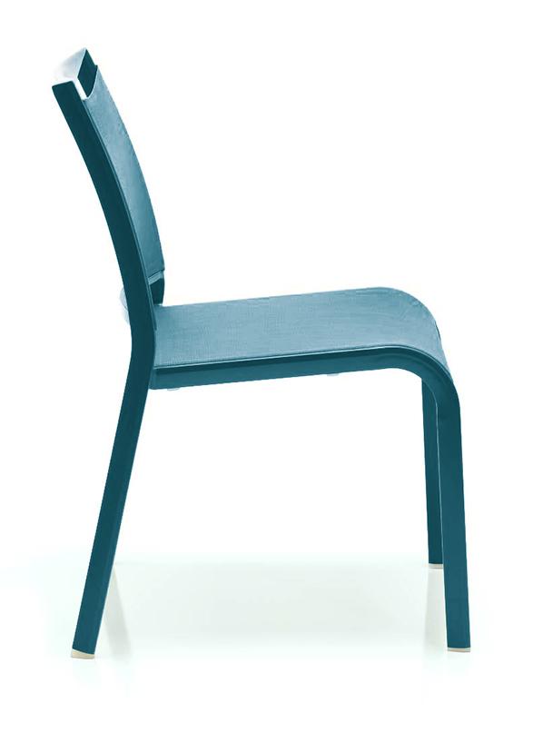Abbildung chaise Taha Seitenansicht