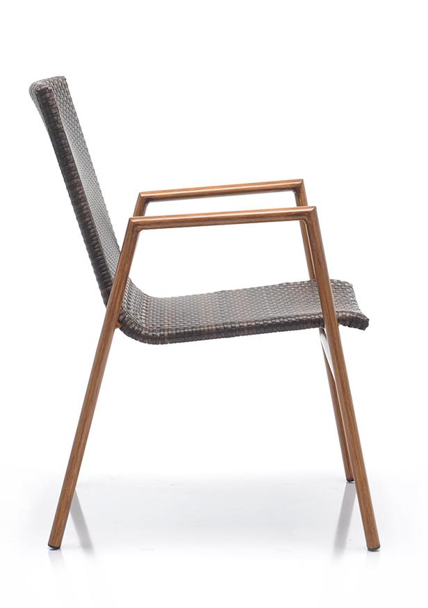 Abbildung arm chair Tinna Seitenansicht